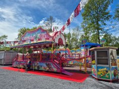 Bild zeigt die Kinder-Achterbahn "Wilder Clown"